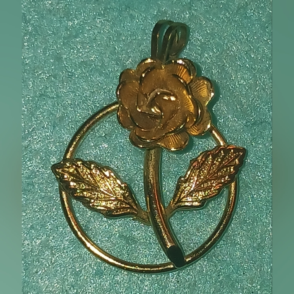 Vintage MONET Pendant, Gold Toned Open Work Dimensional